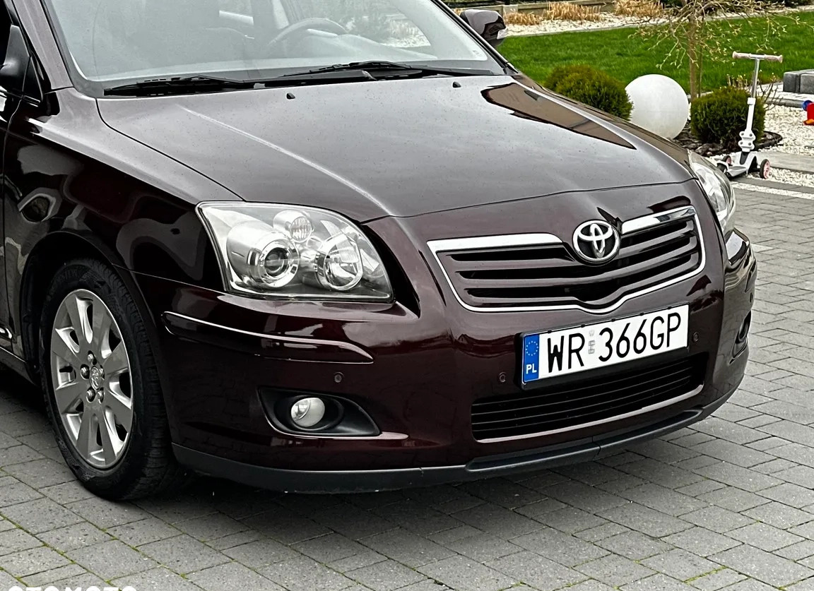 Toyota Avensis cena 19900 przebieg: 260000, rok produkcji 2007 z Radom małe 497